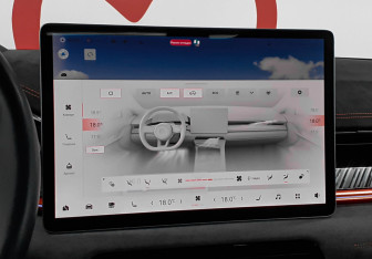 Подержанный автомобиль Zeekr 001 2023 года (16 фото)