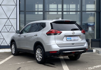 Подержанный автомобиль Nissan X-Trail 2019 года (7 фото)