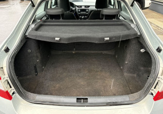 Подержанный автомобиль Skoda Octavia Wagon 2014 года (13 фото)