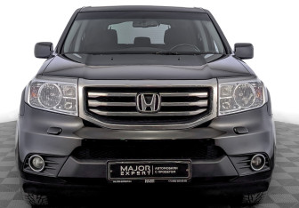 Подержанный автомобиль Honda Pilot 2012 года (2 фото)