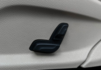 Подержанный автомобиль Mercedes-Benz GLC Coupe 2017 года (17 фото)
