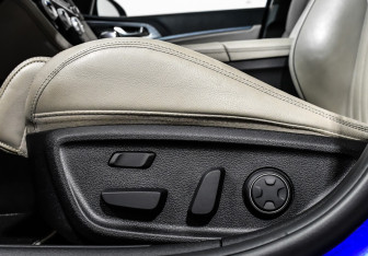 Подержанный автомобиль Genesis G70 2021 года (14 фото)