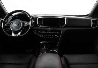 Подержанный автомобиль Kia Sportage 2018 года (7 фото)