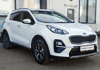 Подержанный автомобиль Kia Sportage 2019 года (3 фото)