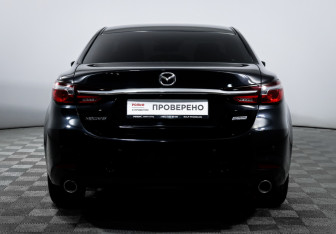 Подержанный автомобиль Mazda 6 Sedan 2019 года (6 фото)