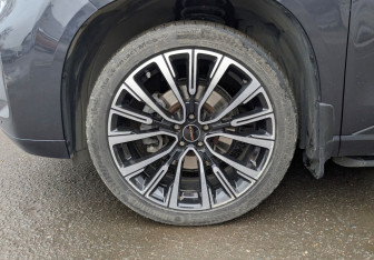 Подержанный автомобиль Exeed VX 2022 года (18 фото)