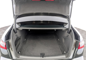 Подержанный автомобиль Audi A6 Sedan 2018 года (10 фото)