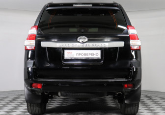 Подержанный автомобиль Toyota Land Cruiser Prado 2016 года (6 фото)