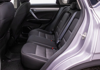 Подержанный автомобиль Geely Coolray 2022 года (11 фото)