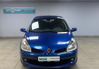 Подержанный автомобиль Renault Clio Hatchback 2007 года (2 фото)