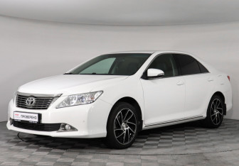 Подержанный автомобиль Toyota Camry Sedan 2013 года (1 фото)