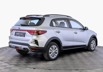 Подержанный автомобиль Kia Rio Hatchback 2021 года (5 фото)