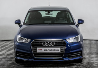 Подержанный автомобиль Audi A1 2015 года (2 фото)