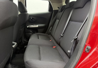 Подержанный автомобиль Nissan Juke 2013 года (11 фото)