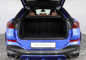 Подержанный автомобиль BMW X6 2020 года (9 фото)