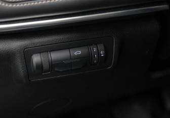 Подержанный автомобиль Chery Tiggo 8 2023 года (24 фото)