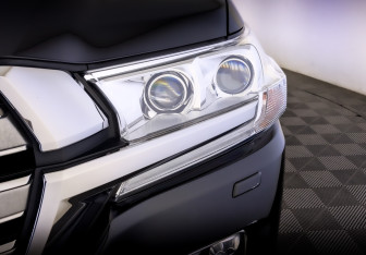 Подержанный автомобиль Toyota Land Cruiser Suv 2017 года (17 фото)