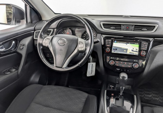 Подержанный автомобиль Nissan Qashqai 2017 года (26 фото)