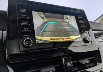 Подержанный автомобиль Toyota Camry Sedan 2022 года (28 фото)