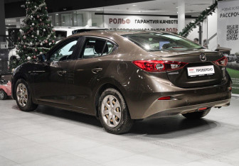 Подержанный автомобиль Mazda 3 Sedan 2014 года (6 фото)