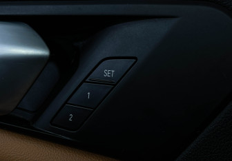 Подержанный автомобиль BMW X5 2021 года (17 фото)