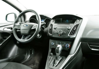 Подержанный автомобиль Ford Focus Wagon 2016 года (8 фото)