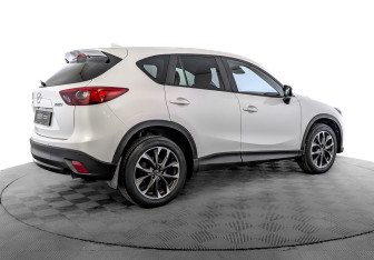 Подержанный автомобиль Mazda CX-5 2016 года (5 фото)