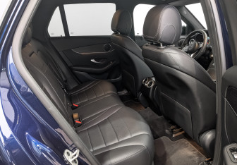 Подержанный автомобиль Mercedes-Benz GLC Coupe 2021 года (18 фото)