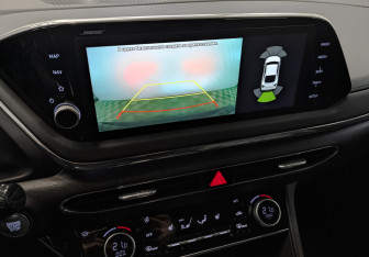 Подержанный автомобиль Hyundai Sonata 2022 года (28 фото)