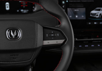 Подержанный автомобиль Changan CS55PLUS 2024 года (13 фото)