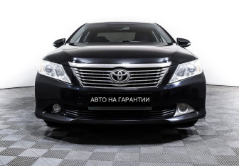 Подержанный автомобиль Toyota Camry Sedan 2012 года (2 фото)