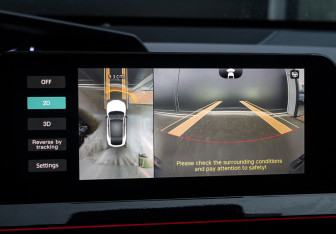 Подержанный автомобиль Changan UNI-V 2023 года (13 фото)