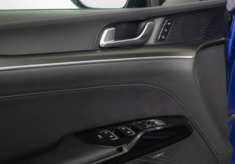 Подержанный автомобиль Kia K5 2020 года (13 фото)