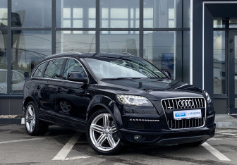 Подержанный автомобиль Audi Q7 2014 года (3 фото)