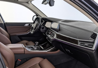 Подержанный автомобиль BMW X7 2019 года (11 фото)