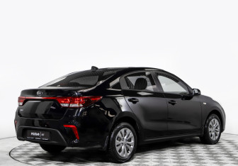 Подержанный автомобиль Nissan Almera Sedan 2006 года (4 фото)