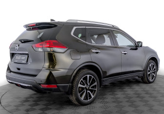 Подержанный автомобиль Nissan X-Trail 2019 года (5 фото)