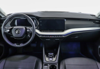Подержанный автомобиль Skoda Octavia Liftback 2021 года (11 фото)