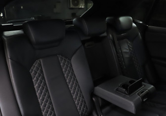 Подержанный автомобиль Audi SQ8 2019 года (19 фото)