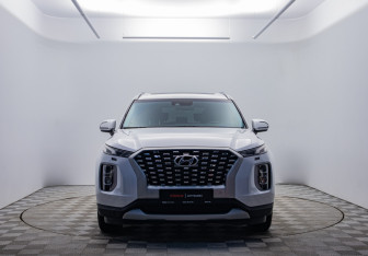 Подержанный автомобиль Hyundai Palisade 2019 года (2 фото)