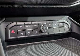 Подержанный автомобиль Haval F7x 2023 года (21 фото)