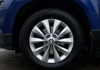 Подержанный автомобиль Skoda Karoq 2021 года (9 фото)