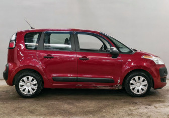 Подержанный автомобиль Citroen C3 Picasso 2010 года (4 фото)