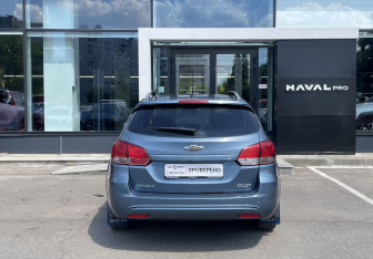 Подержанный автомобиль Chevrolet Cruze Wagon 2013 года (6 фото)