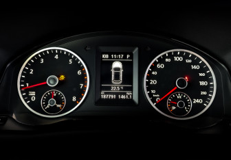 Подержанный автомобиль Volkswagen Tiguan 2016 года (13 фото)