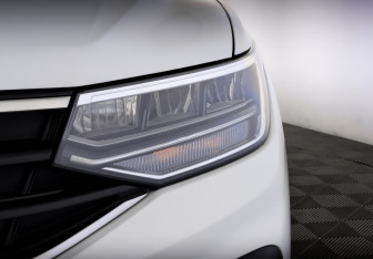 Подержанный автомобиль Volkswagen Tiguan 2021 года (17 фото)