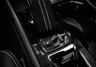 Подержанный автомобиль Volvo XC40 2019 года (18 фото)