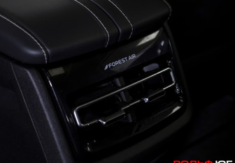 Подержанный автомобиль Changan UNI-K 2023 года (21 фото)