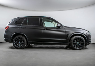 Подержанный автомобиль BMW X5 2014 года (4 фото)