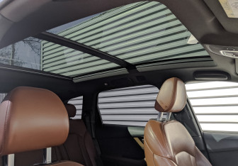 Подержанный автомобиль Audi Q7 2017 года (23 фото)